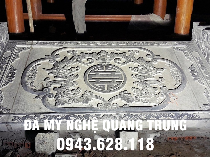 Cuốn thư đá nhà thờ họ