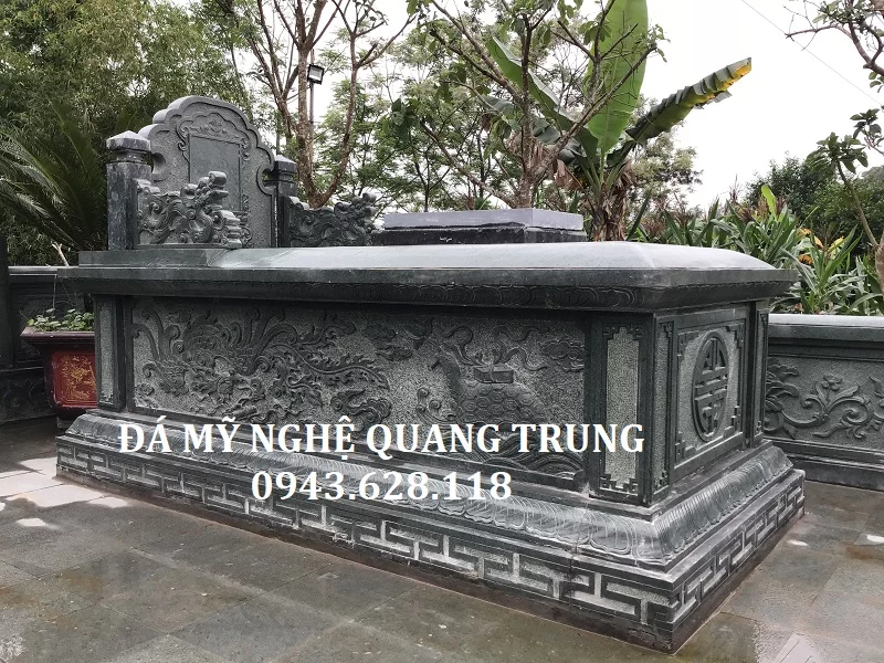 Mẫu Lăng Mộ Đá Xanh Rêu Cao Cấp Tại Nghĩa Trang Diễn Châu, Nghệ An 18 Cận cảnh Mộ đá xanh rêu Quang Trung