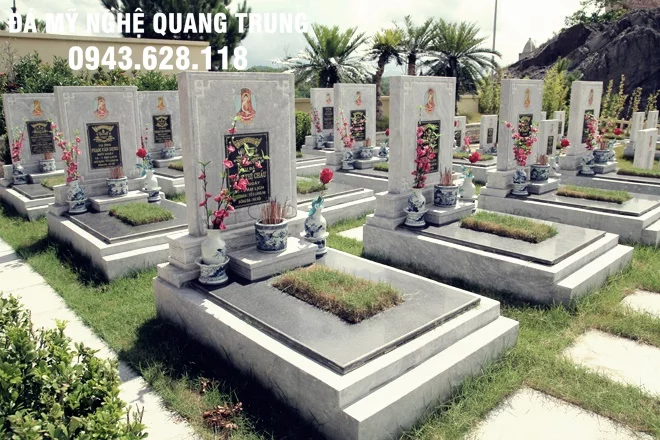 Lăng mộ đá đẹp chế tác từ đá xanh nguyên khối