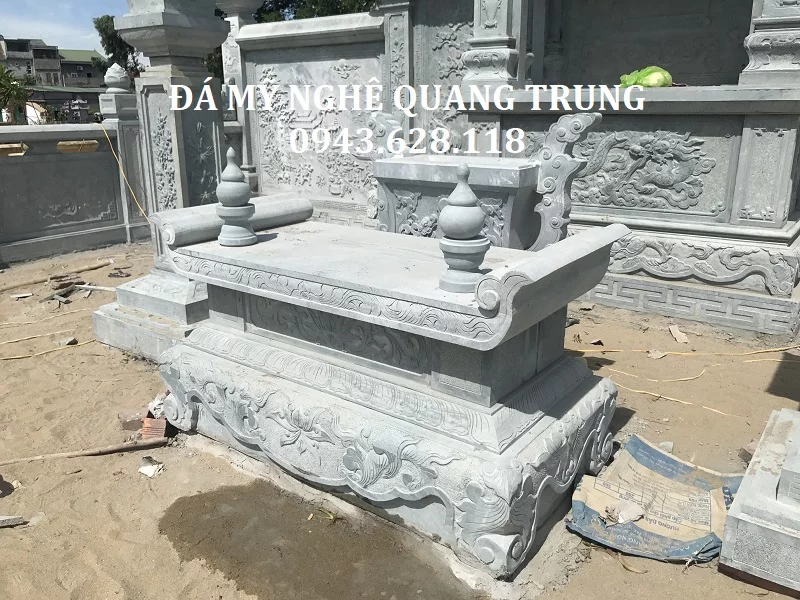 BÀN-LỄ-ĐÁ-XANH-RÊU-CAO-CẤP
