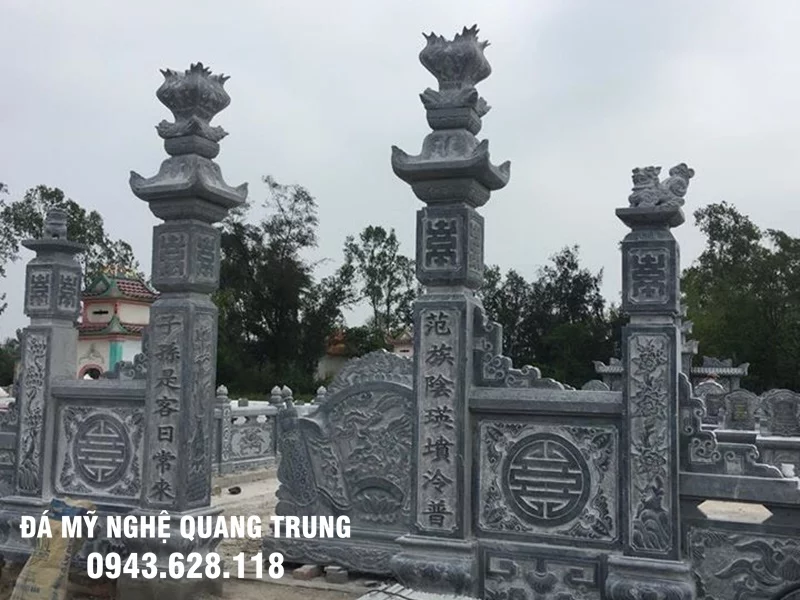 Cong da voi 4 cot tru da dep cua Lang mo da