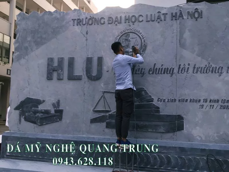 Tư vấn, thi công, lắp đặt Bia đá tự nhiên Trường Đại học Luật Hà Nội 66 Bia da duoc danh bong rat dep