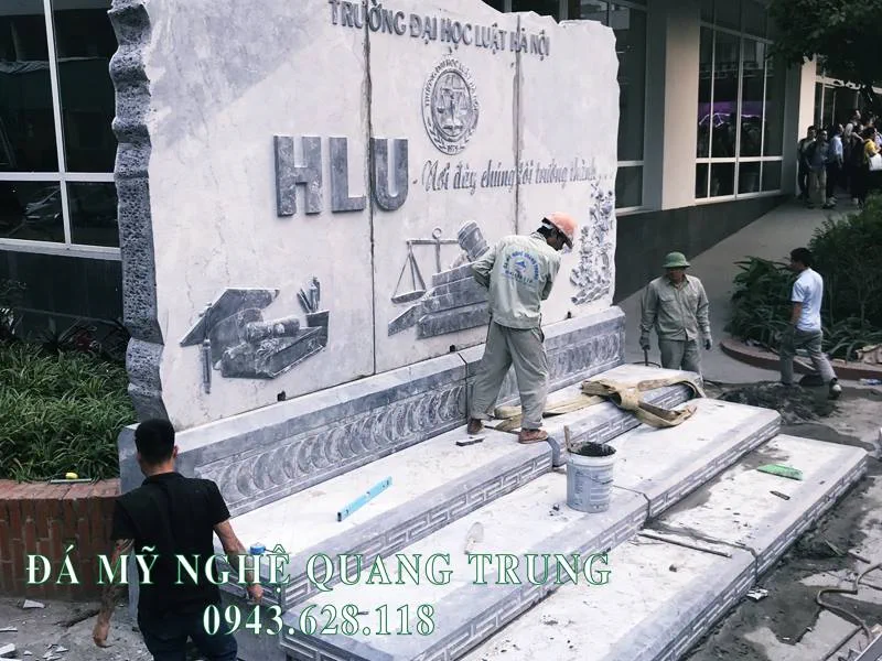 Tư vấn, thi công, lắp đặt Bia đá tự nhiên Trường Đại học Luật Hà Nội 27 Lam bia da tu nhien tren Toan quoc - Bia da tu nhien Truong hoc - Co quan - Benh vien - Cong ty - Khu di tich lich su - Danh lam thang can