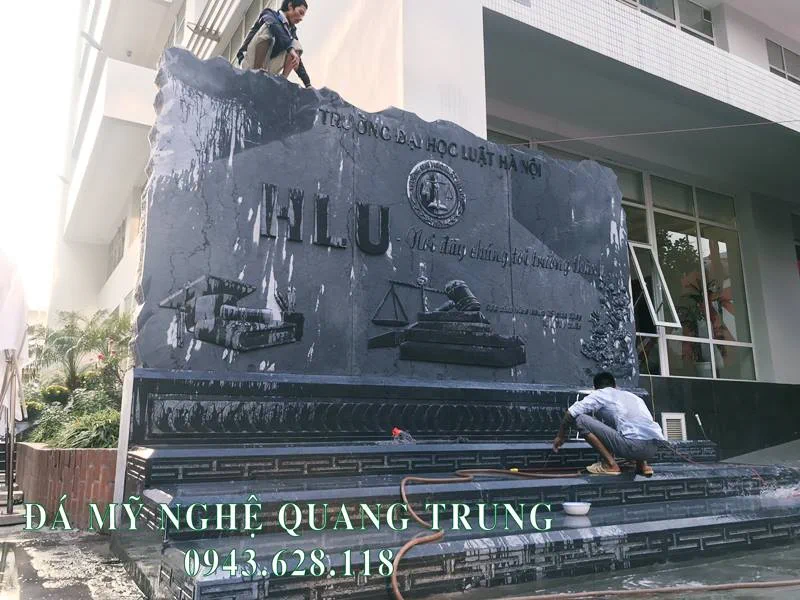 Tư vấn, thi công, lắp đặt Bia đá tự nhiên Trường Đại học Luật Hà Nội 22 Mau Bia da tu nhien DEP 2020