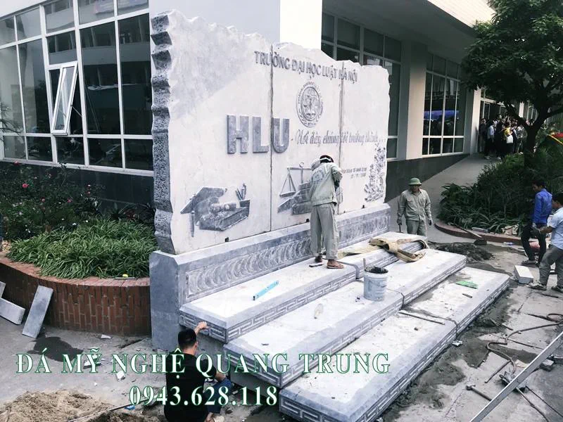 Tư vấn, thi công, lắp đặt Bia đá tự nhiên Trường Đại học Luật Hà Nội 21 Mau Bia da tu nhien DEP nguyen khoi tu da xanh reu