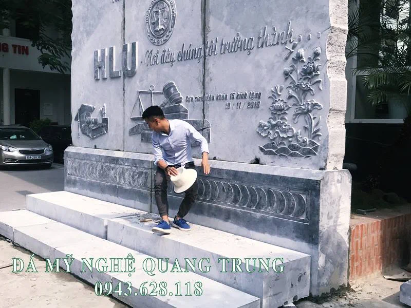 Tư vấn, thi công, lắp đặt Bia đá tự nhiên Trường Đại học Luật Hà Nội 16 Nghe nhan Quang Trung cua Da my nghe Quang Trung Ninh Binh