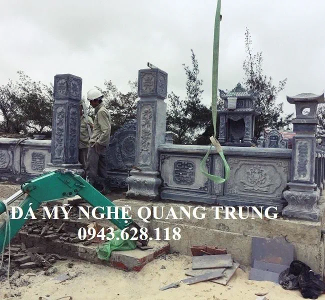 Hai cot tru da cua Cong da Lang mo dep