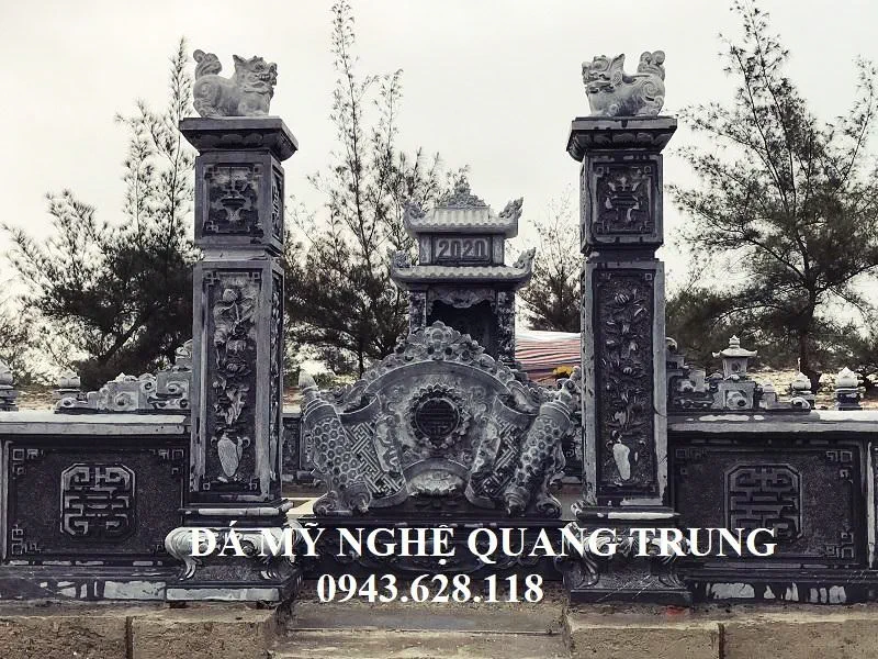 Mat ngoai cuon thu da xanh reu