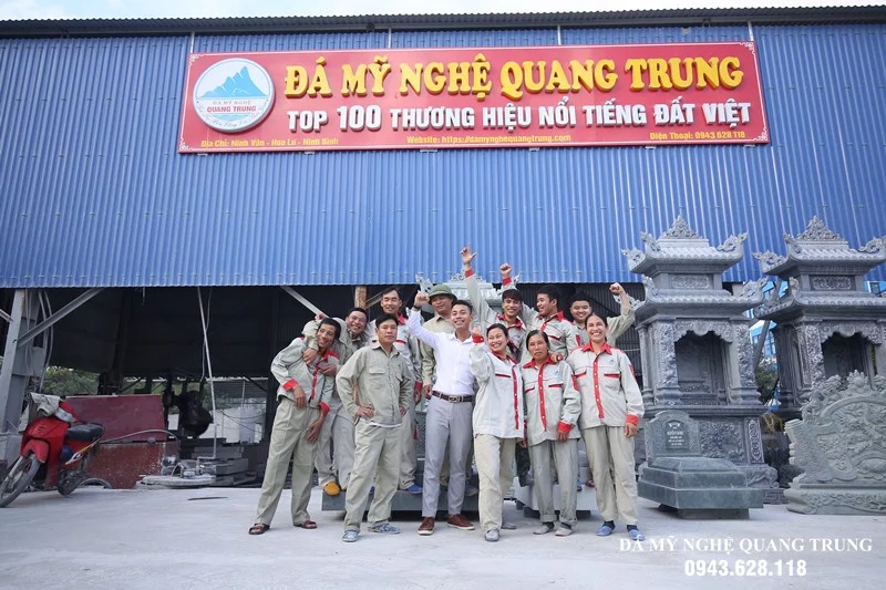 Tap the doi ngu nghe nhan va tho da cua Cong ty