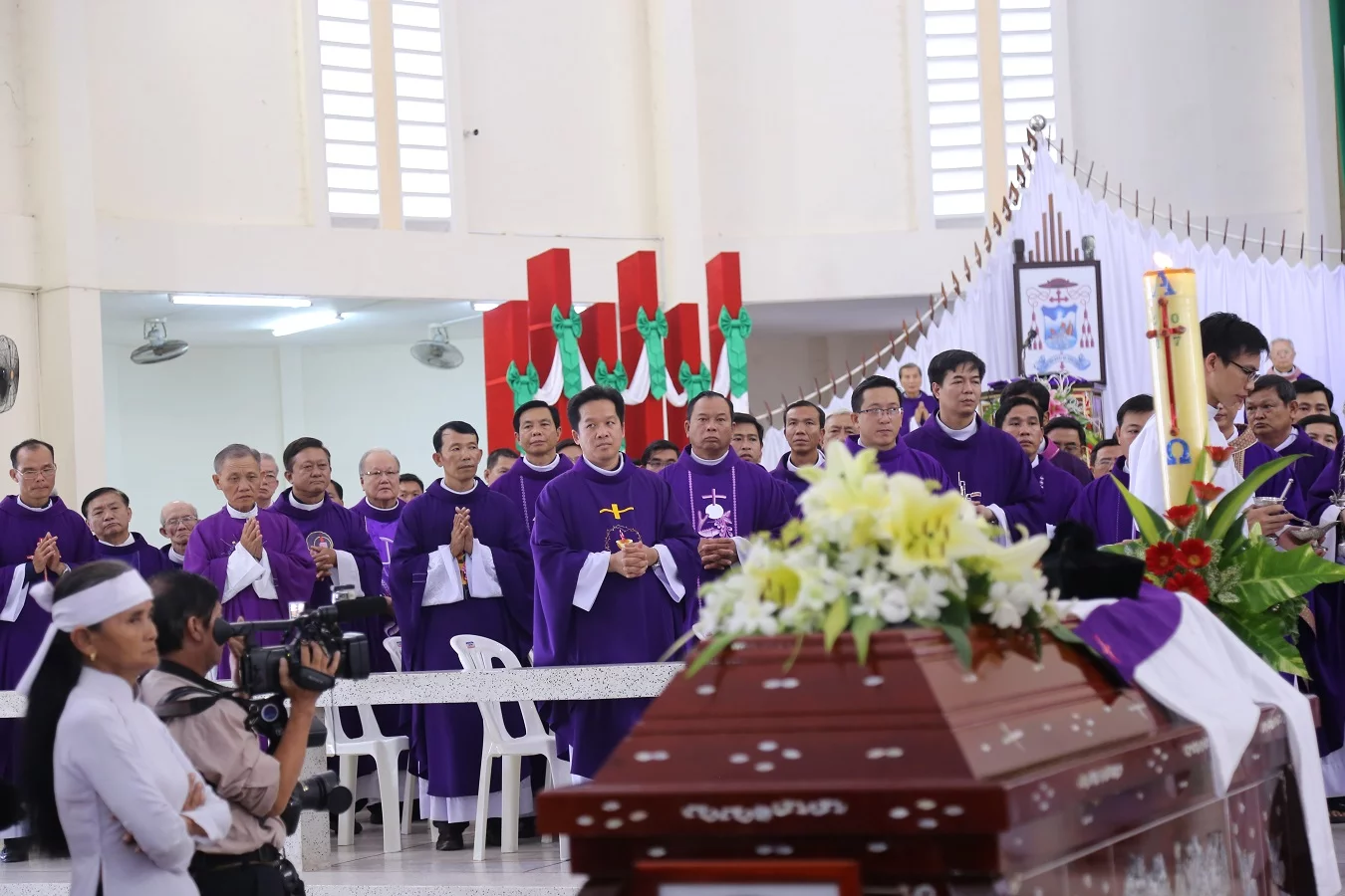 Nghi thức, quy trình tổ chức tang lễ Công giáo - Lăng mộ đá Công giáo đẹp Ninh Bình - Đá Mỹ Nghệ Quang Trung Ninh Bình