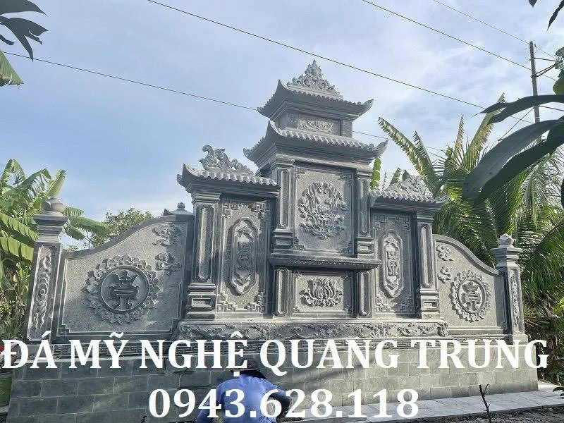 Phia sau Lang tho da