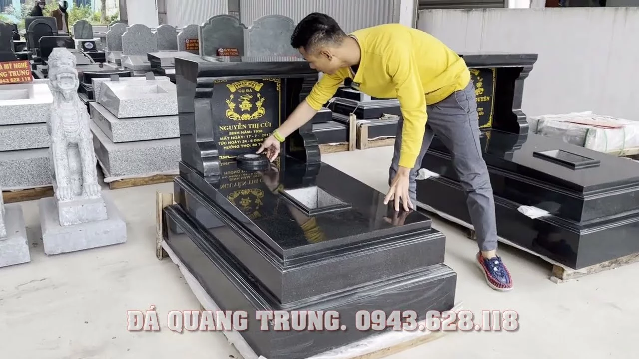 Mộ granite mang lại sự trang trọng, quý phái cho nơi yên nghỉ của các cụ.