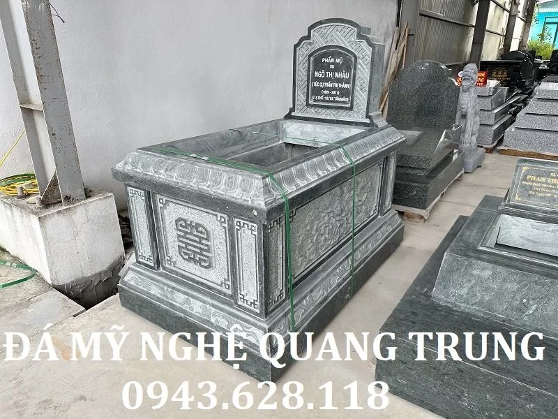 Chế tác mộ đá đẹp tại Nhà máy Lăng Mộ đá