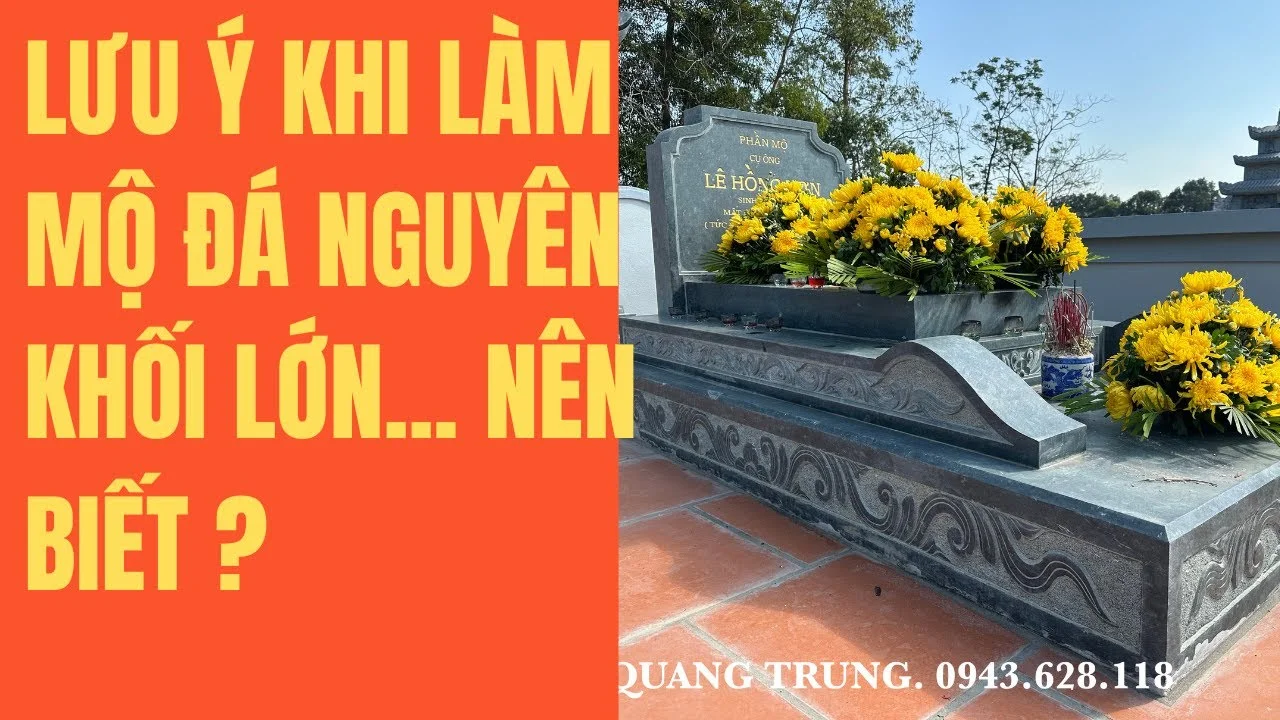 Thi công Mộ đá thổ táng nguyên khối kích thước lớn cần thời gian để chọn đá. - Đá Mỹ Nghệ Quang Trung