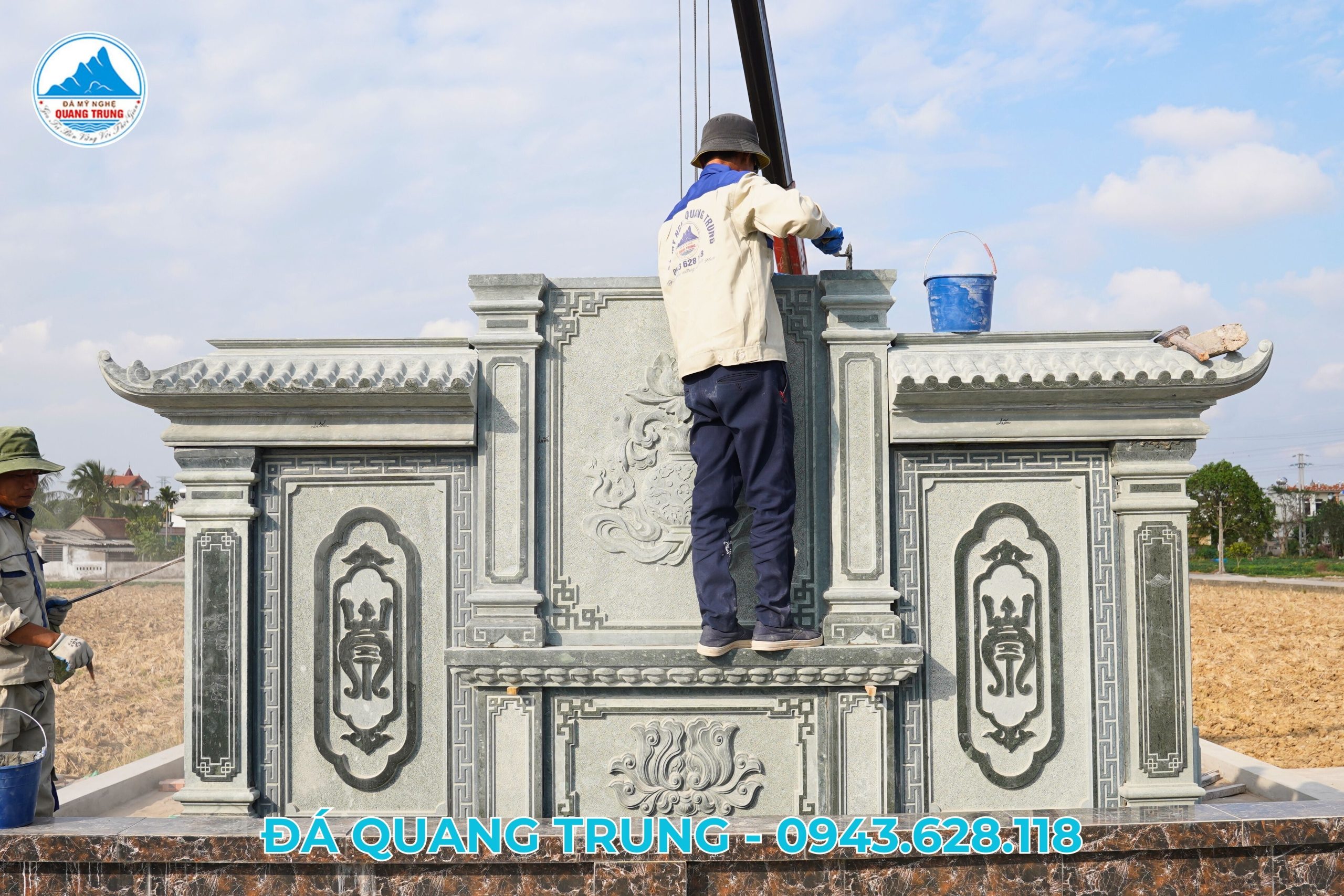 10 scaled Lăng mộ đá, Mộ đá Ninh Bình