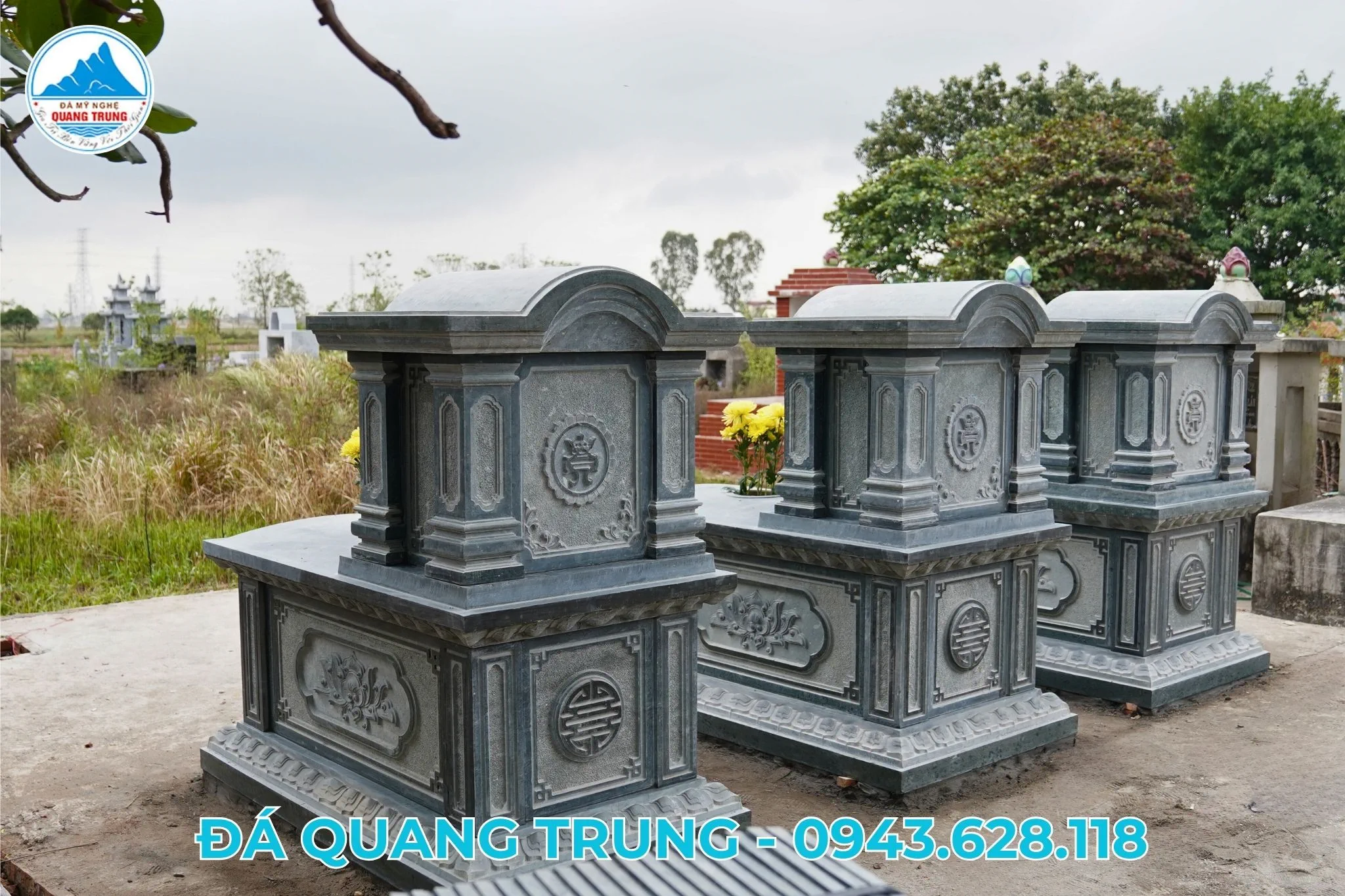 Mộ Đá Từ Chất Liệu Đá Xanh Rêu Một Mái Được Thiết Kế Tỉ Mỉ Từng Chi Tiết - Sự Lựa Chọn Hoàn Hảo Năm 2025 - Đá Mỹ Nghệ Quang Trung Ninh Bình