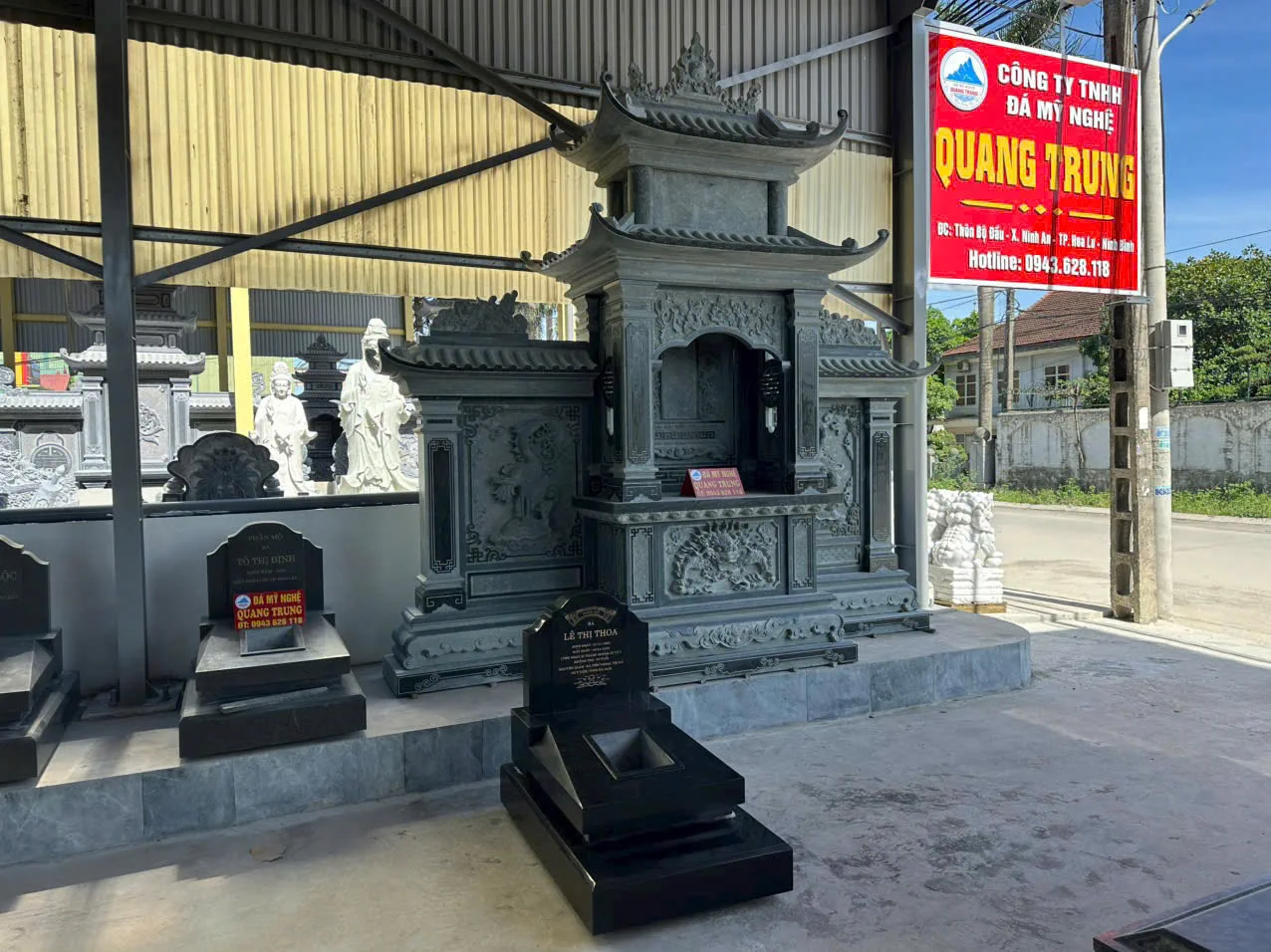 Chọn đá xanh làm lăng mộ: Đá xanh rêu hay Đá xanh Granite? Đâu là lựa chọn hoàn hảo cho bạn? - Đá Mỹ Nghệ Quang Trung Ninh Bình