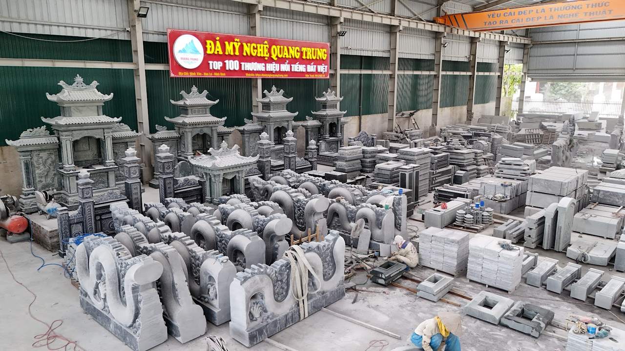 Xưởng sản xuất Nhà máy 192 của Đá Mỹ Nghệ Quang Trung với hàng trăm sản phẩm đá